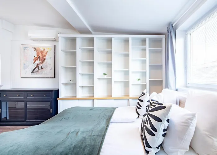 Lovag Loft - Quiet, Spacious And Bright 아파트