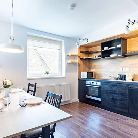 Apartamento Lovag Loft - Quiet, Spacious And Bright Budapeste