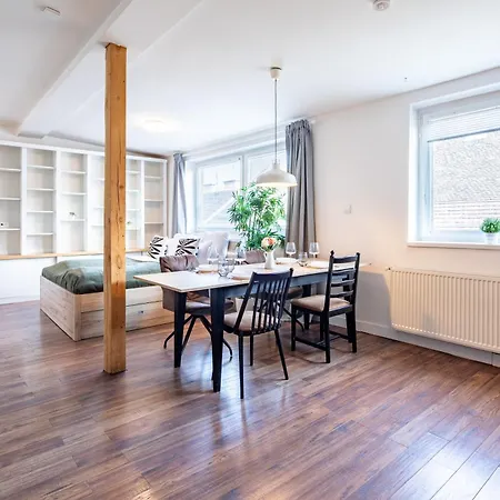 Apartamento Lovag Loft - Quiet, Spacious And Bright Budapeste